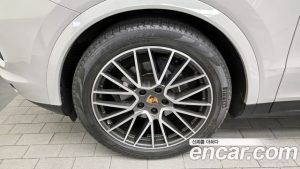 Porsche Cayenne 3.0 Coupe 2022 года из Южной Кореи