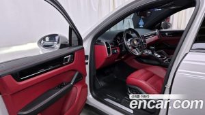 Porsche Cayenne 3.0 Coupe 2022 года из Южной Кореи
