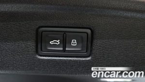 Audi A5 40 TFSI 4WD Premium Sportback 2023 года из Южной Кореи
