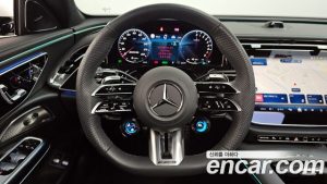 Mercedes-Benz E-Class AMG E53e 4MATIC+ 2025 года из Южной Кореи