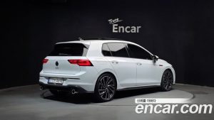 Volkswagen Golf 2.0 GTI 2023 года из Южной Кореи
