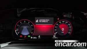 Volkswagen Golf 2.0 GTI 2023 года из Южной Кореи