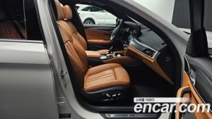 BMW 5-Series 520i M Sport 2023 года из Южной Кореи