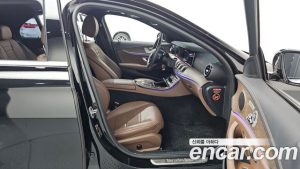 Mercedes-Benz E-Class E250 Exclusive 2023 года из Южной Кореи