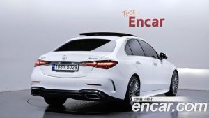 Mercedes-Benz C-Class C300 4MATIC AMG Line 2023 года из Южной Кореи