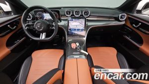 Mercedes-Benz C-Class C300 4MATIC AMG Line 2023 года из Южной Кореи
