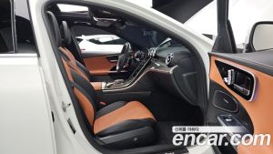 Mercedes-Benz C-Class C300 4MATIC AMG Line 2023 года из Южной Кореи