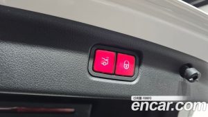 Mercedes-Benz C-Class C300 4MATIC AMG Line 2023 года из Южной Кореи