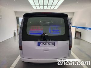 Hyundai Staria 4WD Lounge 9-Seater 2025 года из Южной Кореи