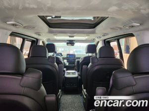 Hyundai Staria 4WD Lounge 9-Seater 2025 года из Южной Кореи