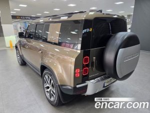 Land Rover Defender 110 D250 SE 2023 года из Южной Кореи