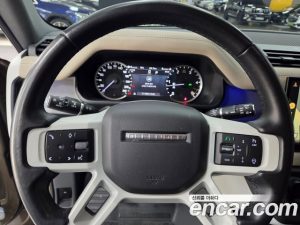 Land Rover Defender 110 D250 SE 2023 года из Южной Кореи