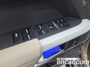 Land Rover Defender 110 D250 SE 2023 года из Южной Кореи