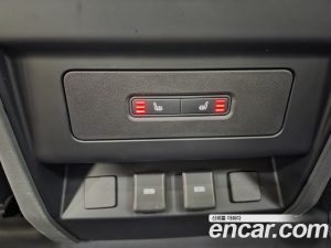 Land Rover Defender 110 D250 SE 2023 года из Южной Кореи