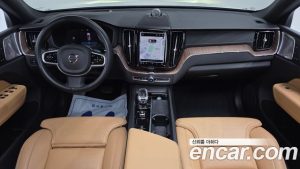 Volvo XC60 B5 Inscription 2022 года из Южной Кореи