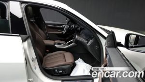 BMW i4 eDrive40 M Sport PRO 2024 года из Южной Кореи