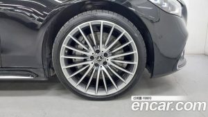 Mercedes-Benz S-Class S500L 4MATIC 2023 года из Южной Кореи