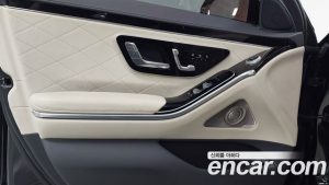 Mercedes-Benz S-Class S500L 4MATIC 2023 года из Южной Кореи