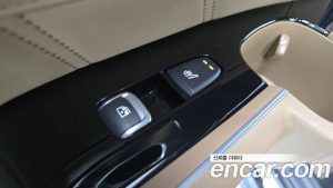 Kia Sorento Бензин 2.5T 2WD 2024 года из Южной Кореи