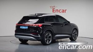 Audi Q4 e-tron 40 Premium 2023 года из Южной Кореи