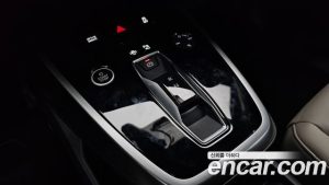 Audi Q4 e-tron 40 Premium 2023 года из Южной Кореи