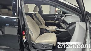 Audi Q4 e-tron 40 Premium 2023 года из Южной Кореи