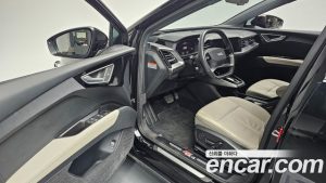 Audi Q4 e-tron 40 Premium 2023 года из Южной Кореи