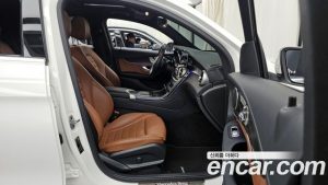 Mercedes-Benz GLC-Class GLC300e 4MATIC Coupe Premium Charger 2023 года из Южной Кореи