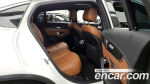 Mercedes-Benz GLC-Class GLC300e 4MATIC Coupe Premium Charger 2023 года из Южной Кореи
