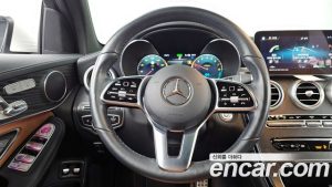 Mercedes-Benz GLC-Class GLC300e 4MATIC Coupe Premium Charger 2023 года из Южной Кореи