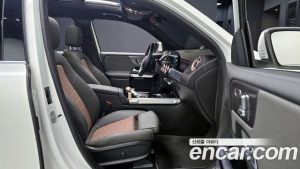 Mercedes-Benz EQB EQB300 4MATIC 2023 года из Южной Кореи