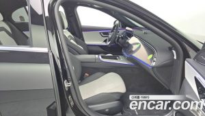 Mercedes-Benz E-Class AMG E53e 4MATIC+ 2025 года из Южной Кореи