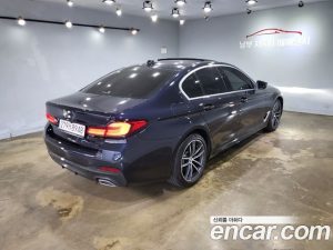 BMW 5-Series 520i M Sport 2023 года из Южной Кореи