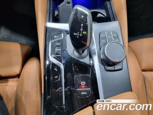 BMW 5-Series 520i M Sport 2023 года из Южной Кореи