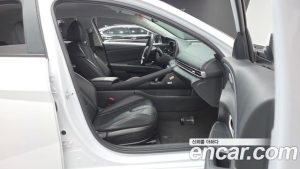 Hyundai AVANTE 1.6 2024 года из Южной Кореи