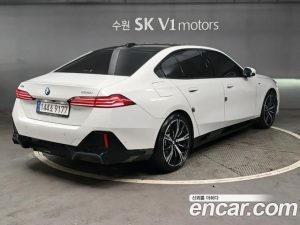 BMW 5-Series 530i xDrive M Sport 2024 года из Южной Кореи