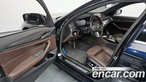 BMW 5-Series 523d M Sport 2023 года из Южной Кореи