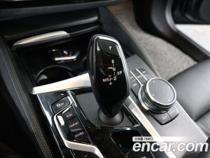 BMW 5-Series 520i M Sport 2023 года из Южной Кореи