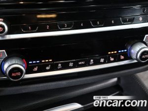 BMW 5-Series 520i M Sport 2023 года из Южной Кореи