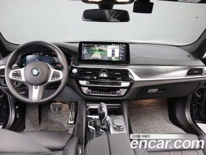 BMW 5-Series 520i M Sport 2023 года из Южной Кореи