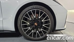 Porsche Panamera 2.9 AWD 2025 года из Южной Кореи