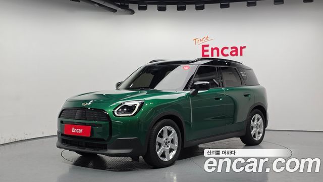 Mini Countryman E CLASSIC 2025 года из Кореи