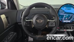 Mini Countryman E CLASSIC 2025 года из Южной Кореи
