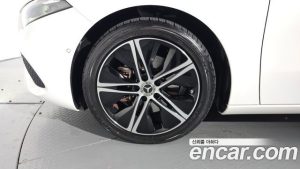 Mercedes-Benz A-Class A220 SEDAN 2025 года из Южной Кореи