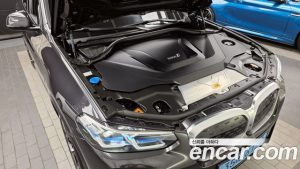 BMW iX3 M Sport 2025 года из Южной Кореи
