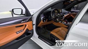 BMW 5-Series 520i M Sport 2023 года из Южной Кореи