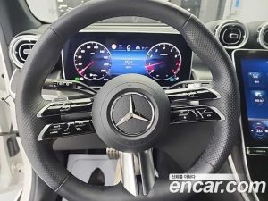 Mercedes-Benz GLC-Class GLC300 4MATIC AMG Line 2023 года из Южной Кореи