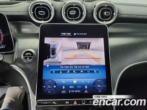 Mercedes-Benz GLC-Class GLC300 4MATIC AMG Line 2023 года из Южной Кореи