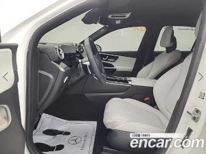 Mercedes-Benz GLC-Class GLC300 4MATIC AMG Line 2023 года из Южной Кореи