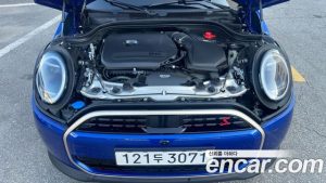 Mini Cooper 5Door Favoured 2025 года из Южной Кореи